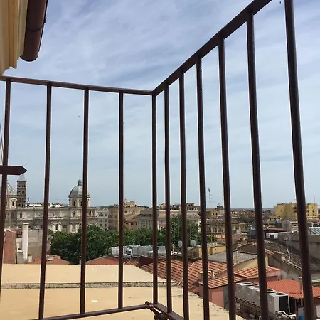 Alojamento de Acomodação e Pequeno-almoço L'opera Roma